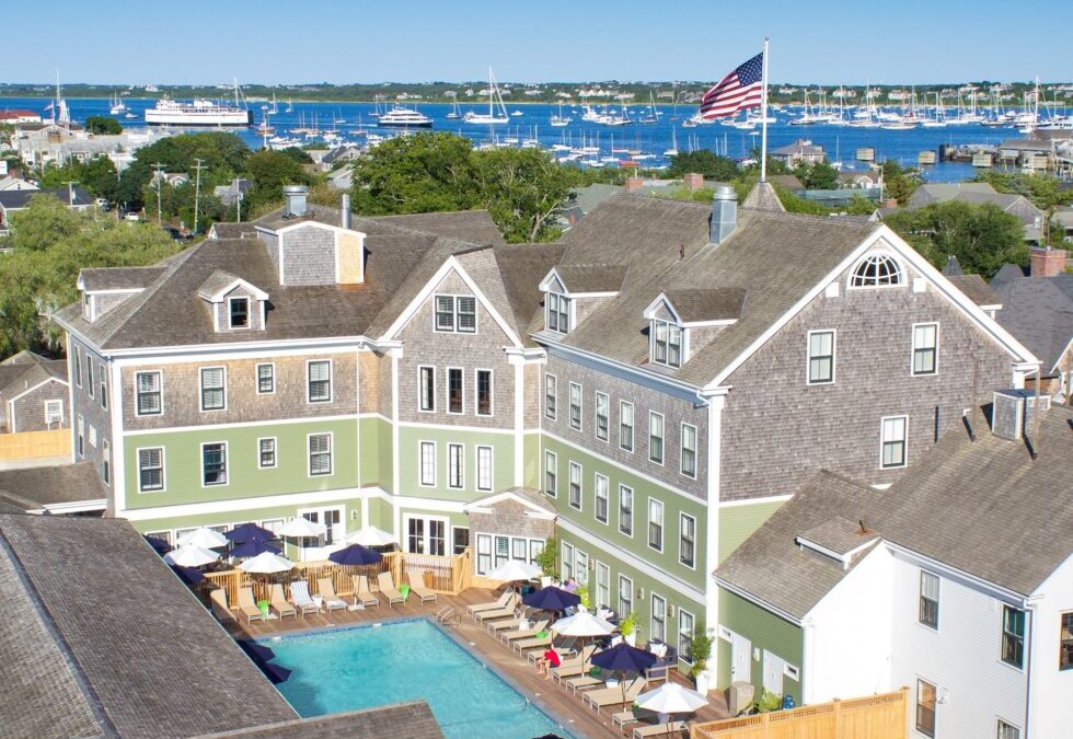 Little Gem Resorts 10% Off